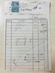 OTOMOBİL BENZİN FATURASI - 26 ARALIK 1955 - MEHMET AKTOP - B.P (AEGEAN) LİMİTED BAYİİ AKİŞ BENZİN DEPOSU - ÜMRANİYE, İSTANBUL - AHMET ÇAYIROĞLU - ISLAK İMZALI, KAŞELİ DAMGA PULU - 12 x 19 cm EBATLI ORİJİNAL FATURA