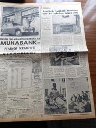 Zafer Gazetesi - 23 Ekim 1954 - Mümtaz Faik Fenik Köşe Yazısı - Almanya'ya 10 Bin Ton Fındık Satılıyor - Reisicumhur Celal Bayar'ın Kabulleri - Yeni Mimar Akademisi Ankara'da Tesis Edilecek - Kırıkkale'de Yeni Bir Okul Açıldı - Silahsızlanma Meselesi - Bu Sene De Çay Rekoltesi Yüksek - Bol Miktarda Et Temini İçin Alınan Tedbirler - Cumhuriyet Bayramı Hazırlıkları Sona Erdi - Süper Bale Kadın Çorabı - Ulus Matbaası Aleyhinde Açılan Tazminat Davası - Cezayir'de Sel - Almanya'da Ve İsviçredeki İlaç Fabrikaları Geliyor - Atatürk İstiklal Harbini Bu Odada İdare Etti - Ürdün'ün Ahli Takımı Beyoğluspor'u 1 0  Yendi - At Yarışları Bugünkü Programı - Fantezi Bir Uçan Daire Yeryüzüne İndi Yazan Nihat Ülkekul - Cemiyet Hayatı - İkiz Dünya Başka Alemlerde Bir Macera Çizgi Roman - Muhabank Piyango İkramiyesi - Bursa Mobilya Pazarı - Sana Nebati Margarin - Derman Ağrı Kesici -  Türkiye Jokey Kulübü Ankara Şehir Hipodromu At Yarışları - Kayaş Pastörize Süt Fabrikası