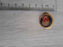 Atatürk ve Türk Bayraklı Rozet