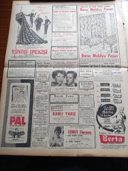 Zafer Gazetesi - 18 Ekim 1954 - Mümtaz Faik Fenik Köşe Yazısı - İktisat Ve Ticaret Vekili Sıtkı Yırcalı - Kar Haddi Mecmuunda Değişiklik Yapılmıyor - Yugoslavya'lılara Dün 5 1 Yenildik -  Gündüz Kılıç Yugoslavların Çok Kuvvetli Olduğunu Söylüyor - Reisicumhur Kupası Koşusu - Refik Koraltan Bünyan'da - Avrupa Nafia Vekilleri 21 Ekim'de Toplanıyor - Irak Başvekili Nuri Said Paşa Yarın Ayrılıyor - Süveyş Anlaşması Yarın İmzalanıyor -  Türk Amerikan Derneğinde Toplantı - Burası Ve Ötesi Yazan Orhan Remzi Yüreğir Yazı Dizisi - Orhan Seyfi Orhon Köşe Yazısı - 4 Sanat Okulu Enstitü Oluyor - Kuduz Bir Köpek Beş Çocuğu Isırdı - Kolombiya Üniversitesi İkiyüz Yaşına Bastı - İran'da 12 Casus İdam Edilecek - Artist Greer Garson Apandisit Ameliyatı Geçirdi - Fenerbahçe Beşiktaş Karması Galatasaray Adalet Karmasını Yendi - Modacı Dior'un Hidrojen Bombası - Fransa'daki Casusluk Hikayesi Baranes Vakası Çeviren Eşfak Aykaç - Pal Traş Bıçakları - Sevişenler Dünyası Filmi - Bursa Mobilya Mağazası - Berta