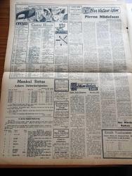 Zafer Gazetesi - 15 Eylül 1954 - Mümtaz Faik Fenik Köşe Yazısı - Bankalar Kanunu Layihası Bugünlerde İkmal Ediliyor - Erkanı Harbiyei Umumiye Reisi Orgeneral Nurettin Baransel Atina'ya Gidiyor - Hilmi Şahenk Tarafından Hazırlanan Zirai Kalkınmamızı Anlatan Resim Sergisi - Yugoslav Atletleri Dün Geldi - Avrupalararası Birlik Başkanı Richard Coudenhove Kalergi Atatürk'ü Örnek Gösteriyor - Liselerin 11 Sınıfa Binmesi - Brüksel Paktı İçin Anlaşma Yapıldı - Harbokulu Futbol Takımı Çalışıyor- Şair Nigar Hanım Yazan Mehmet Orhan Seyfi Orhon Köşe Yazısı - Kıbrıs Türktür Komiteleri - Dünya Muallimler Kongresi 1955 de Türkiye'de Yapılacak - Dış Mahalle Yazan G. Simenon Yazı Dizisi - Amerikan Ordusu Genel Kurmay Başkanı General Ridgway Yakın Bir Harbe İnanmıyor - Azra Hayri Vefat Etti - Küçük Tiyatroda İmtihanlar - Hiroşima'da Atom Bombasından Ölenlerin Varisleri Amerika'yı Davet Ettiler - İkiz Dünya Başka Alemlerde Bir Macera Çizgi Roman - Cemiyet Hayatı - Ölüm Hücresi 2455 Yazan Caryl Chessman