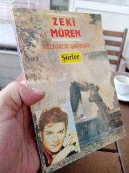 Bıldırcın Yağmuru /Şiirler (Kapak ve İç Desenler: Zeki Müren) İlk 1.Baskı 1965
