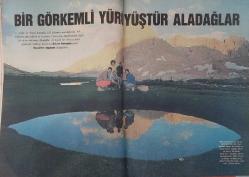 GÜNEŞ PAZAR DERGİSİ-GÜNEŞ-PAZAR-DERGİ-5 AĞUSTOS-1990-SAYI:8-KAPAK-FOTOĞRAF-RÖPORTAJ-ALADAĞLARDA TREKKING-CENGİZ ÇANDAR'IN GÖZÜYLE BERLİN-VE AHMET USTA KADINI YARATTI-ACEMİ DENİZCİNİN SEYİR DEFTERİ-TREKKİNG-ALADAĞLAR-DENİZCİ-SEYİR DEFTERİ-BRIGITTA BOCCOLI-IVIR ZIVIR-JULIO IGLESİAS-ZAMAN TÜNELİ-HÜLYA AVŞAR-YILDIZ SARAYI-SİLAHHANE SALONU-DİLARA BATMAZOĞLU-SİNEMA-VİDEO-ÇIĞLIK-DEE WALLACE-PATRİCK MACNEE-KASET-PINAR KÜR-KELİME-CÜMLE-HALUK ŞAHİN-AŞKIN NUR YENGİ-GÜL ÖNET-ACAR BALTAŞ-ALİ RIZA TÜRKER-CEMİL İPEKÇİ-DENİZ ENPEK-GÖKBEN-AYSEL GÜREL-BERLİN-CENGİZ ÇANDAR-VİYANA -TAŞKENT-NİNA RİCCİ-ÇİNGENE-PAKET-ZİHİN-MIKNATIS-EDDİE BARCLAY-ÖMER KAVUR-TUNÇ BAŞARAN-ŞERİF GÖREN-KOLEKSİYON-MÜZAYEDE-TURGAY ARTAM-AIDS-SİBEL KİLİMCİ-HİPERMARKET-MEMDUH PAŞA YALISI-SARDUNYA-ASTROLOJİ