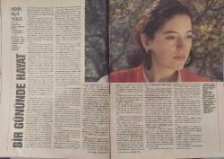 GÜNEŞ PAZAR DERGİSİ-GÜNEŞ-PAZAR-DERGİ-5 AĞUSTOS-1990-SAYI:8-KAPAK-FOTOĞRAF-RÖPORTAJ-ALADAĞLARDA TREKKING-CENGİZ ÇANDAR'IN GÖZÜYLE BERLİN-VE AHMET USTA KADINI YARATTI-ACEMİ DENİZCİNİN SEYİR DEFTERİ-TREKKİNG-ALADAĞLAR-DENİZCİ-SEYİR DEFTERİ-BRIGITTA BOCCOLI-IVIR ZIVIR-JULIO IGLESİAS-ZAMAN TÜNELİ-HÜLYA AVŞAR-YILDIZ SARAYI-SİLAHHANE SALONU-DİLARA BATMAZOĞLU-SİNEMA-VİDEO-ÇIĞLIK-DEE WALLACE-PATRİCK MACNEE-KASET-PINAR KÜR-KELİME-CÜMLE-HALUK ŞAHİN-AŞKIN NUR YENGİ-GÜL ÖNET-ACAR BALTAŞ-ALİ RIZA TÜRKER-CEMİL İPEKÇİ-DENİZ ENPEK-GÖKBEN-AYSEL GÜREL-BERLİN-CENGİZ ÇANDAR-VİYANA -TAŞKENT-NİNA RİCCİ-ÇİNGENE-PAKET-ZİHİN-MIKNATIS-EDDİE BARCLAY-ÖMER KAVUR-TUNÇ BAŞARAN-ŞERİF GÖREN-KOLEKSİYON-MÜZAYEDE-TURGAY ARTAM-AIDS-SİBEL KİLİMCİ-HİPERMARKET-MEMDUH PAŞA YALISI-SARDUNYA-ASTROLOJİ