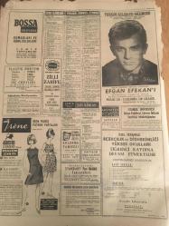 HÜRRİYET GAZETESİ 7 TEMMUZ 1966 YIL :19 SAYI :6532---İstanbullular dün  buram buram terledi --İsveç te 100 yıldır görülmemiş  sıcak var ---Irak a  silah verip petrol alacağız --35 bin yol işçisi greve başlıyor ----Balık adam  Nazmi  batık  motora indi ---CHP ,ortanın solundan sık sık  bahsetmeyecek ---Don Jaime nin  hatıratı  büyük hadise yarattı --Halk türkülerin  altın sesi  sanatkarı : Yavuz Taner --Belediye mimarları  için terfi kadrosu  sağlanıyor ---Radyo Programları ---Kabından  fışkıran  350 ton  sıvı  cam fabrikayı  eritiyor --Taksim Belediye Gazinosu : Efgan Efekan 'ı ----Rusya dan  kaçmak son çaremizdi ---Fenerbahçeli Aydın Altaylı oldu ---Almanya muhakkak finali  oynayacak ---Geçen sezon 1553  kişi 13 tutturdu ---İngiltere :1 Polonya : 0---Irak a silah satacağız ---Avusturya  da oturup Almanya da  çalışıyor --Amerikalıların  sigara tiryakisi  çocukları ---Bir Türk  çocuğunu  evlat  edinmek isteyen İngiliz  ailesi ağustos ta geliyor ---