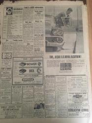 HÜRRİYET GAZETESİ 7 TEMMUZ 1966 YIL :19 SAYI :6532---İstanbullular dün  buram buram terledi --İsveç te 100 yıldır görülmemiş  sıcak var ---Irak a  silah verip petrol alacağız --35 bin yol işçisi greve başlıyor ----Balık adam  Nazmi  batık  motora indi ---CHP ,ortanın solundan sık sık  bahsetmeyecek ---Don Jaime nin  hatıratı  büyük hadise yarattı --Halk türkülerin  altın sesi  sanatkarı : Yavuz Taner --Belediye mimarları  için terfi kadrosu  sağlanıyor ---Radyo Programları ---Kabından  fışkıran  350 ton  sıvı  cam fabrikayı  eritiyor --Taksim Belediye Gazinosu : Efgan Efekan 'ı ----Rusya dan  kaçmak son çaremizdi ---Fenerbahçeli Aydın Altaylı oldu ---Almanya muhakkak finali  oynayacak ---Geçen sezon 1553  kişi 13 tutturdu ---İngiltere :1 Polonya : 0---Irak a silah satacağız ---Avusturya  da oturup Almanya da  çalışıyor --Amerikalıların  sigara tiryakisi  çocukları ---Bir Türk  çocuğunu  evlat  edinmek isteyen İngiliz  ailesi ağustos ta geliyor ---