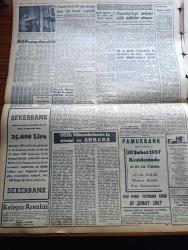 Zafer Gazetesi - 8 Şubat 1957 - Başvekil Adnan Menderes Basın Toplantısında İç ve Dış Mevzularla İmar İşlerini Ele Aldı -  Başvekil Adnan Menderes'in Kıbrıs Beyanatı - Halep'de Dün De Kanlı Hadiseler Cereyan Etti - EGE'de 53 Milyon Kilo Tütün Satıldı - Yeni İstanbul'a Umumi Bir Bakış - İmar Planı Gereğince Kabataş'ta Açılan Saha Fotoğrafı - Genişletilmekte Olan Tophane Caddesinin Görünüşü - Kral Suud Bağdat Paktına Karşı Durumunu Değiştirdi - Milli Piyango Dün Çekildi - İzmir Vapurunun Battığı Yerde Dün Bir Keşif Yapıldı - Ankara Radyosunun Bayram Aracı Hakkındaki Açıklaması - Milli Mücadelenin İç Alemi Ve Ankara Yazan Enver Behnan Şapolyo - Bir Yastıkta Piyesi Bir Daha Oynanıyor - Sovyet Rusya Amerika'yı Komünizme Karşı Gizli Harp Açmakla İtham Etti - Prenses Grace Kelly'e Yüzlerce Sandık Bira Gönderildi -  Bulvar Eczanesi -  İstanbulspor Vefaspor'u Sisler Altında Penaltıdan Attığı İki Golle Yendi - Fenerbahçe Antrenörü Szekelly İstifa Etmeye Kalkıştı -  Aşktan Ölüme Yazan Sadi Karsel