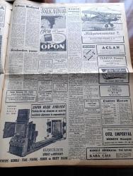 Zafer Gazetesi - 2 Ocak 1957 - Amerika Orta Doğunun Sovyet Nüfuzu Altına Girmesini Önleyecek - Reisicumhur Celal Bayar Yılbaşını Diyarbakır'da Geçirdi - 1954'de İmzalanan Mısır İngiliz Anlaşması Fesholundu - İngiltere'de Petrol Darlığı Had Safhada - Mersin İzmir Alsancak Salı Pazarı Ve Haydarpaşa Giresun Samsun Limanlarının Çok Mühim Kısımları Tamamlandı - Yılbaşında Jokey Kulübü Balosu Çok Parlak Oldu - Arcadia Transatlantiği Büyük Tehlike Atlattı - Zavallı Macar Milleti Yeni Yıla Girerken Hürriyet İçin Dua Ettiler - Mareşal Bulganin'in Silahsızlanma Teklifi Ve Anthony Eden - Milli Mücadelenin İç Alemi Ve Ankara - İstanbul'da Yılbaşı Nasıl Geçirildi - Eski Maarif Vekillerinden Mustafa Necati Dün Anıldı - Özlediğim Kadın Yazan Mükerrem Kâmil Su Yazı Dizisi - Asil Model Claire Fitzpatrick - Sao Paulo Otomobil Yarışını Bir Portekizli Kazandı - Opon Ağrı Kesici - Fenerbahçe Spartak Maçı Çok Sert Oynandı - Dünya Orta Siklet Boks Şampiyonluğu - Atletizm Federasyonu Kadrosu Teşkil Edildi