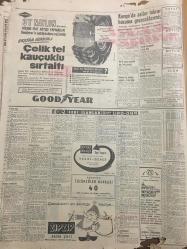 HÜRRİYET GAZETESİ  26 ARALIK 1964 YIL :175984---Erkin 'in  istifası istendi --Beynelmilel dans müsabakası  için seçmeler yapılıyor --Liz Taylor 5 kocasını  anlattı  :Richard cinsi bakımından çok kuvvetli bir erkek---İşçi Sigortaları Kurumu ile Emekli Sandığı  birleşecek ---Bir  gelin zifaf gecesi sabahında kayboldu --Artist Ajanı İsmet  Cezaevine Konuldu ---Zeki Müren  1965 Kış Bahar Sezonu ,Zeki Müren : Bıldırcım  Yağmuru Şiir Kitabı  :Bu kitabın geliri Türk Kanser Derneğine Bırakılmıştır ---Zeki Müren  20 Ocak 1965 de Beyoğlu Olgunlaştırma da ---Zeki Müren  3 Şubat 1965 Şeker Bayramı  :İzmir Konserleri ---Zeki Müren  ,Metin Erksan Yönetiminde İstanbul Kaldırımları , Renkli Filmde Belgin Doruk ---Zeki Müren Annem Şarkısı  ----Fenerbahçe ,PTT ile  zorlu bir maç  yapacak ---Bulgaristan  la Karşılaşıyoruz ---Milli takım namzetleri  10 Ocak ta ilan edilecek ---Hülya Koçyiğit 1 ayda 3 filim çevirdi ---Türk sinemasında figüran buhranı ---