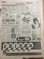 HÜRRİYET GAZETESİ 20 ARALIK 1964 YIL :17 SAYI :5978---Bir sene içinde 210 Türk şehit düştü ,523 kişi yaralandı ---Mali Polis 500 bin adet kaçak mermi ele geçirdi ---Sophia Loren Fransız Tabiiyetine Geçiyor ---Akcan  kardeşlerden biri dün  tevkif edildi ---Bölükbaşı ,AP yi Hükümet Kurması İçin Desteklemiyor ---İsveç te aşk  başkadır --Hafta da 5 gün  çalışan İsveçli 2 gün de  alabildiğine  eğlenir ---Erkek kadında neler arar ?---Kars  ta peynircilik ve sütçülük  okulu açılıyor ---Halk Üniversitesi :yeni yıla  yeni bilgilerle giriniz ---Türkiye yi ziyaret eden  Suriye li vali tevkif edildi ---Rus Büyükelçisi Makarios a Silah Verildiğini  Yalanlıyor --Kıbrıslı Türk Kadının Istırabı  : Yılın fotoğrafı Seçildi ---208  Türk de kayıp --Hademei hayrata 50 lira zam yapıldı ---Denktaş ın  Beyanatı ---Havalar  açınca yeraltı  geçidi inşaatı  hızlandı ---Radyo Programları ---Bir doktorun enteresan incelemesi ---Kara Bela Çetesi Yakalandı ---