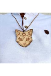 Nemesis Kedi Ay Yıldız Büyü Ahşap Kolye Ucu Rölyef Kabartmalı El Yapımı Huş Tahta 6 cm