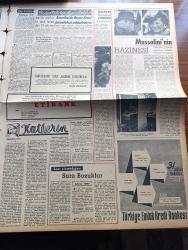 Zafer Gazetesi - 10 Eylül 1957 - Değerli Misafirimiz Afgan Kralı Zahir Şah Hareket Etti - İl Ve Köy Yolları 75 Milyon Liralık Ek Tahsisat Dünkü Mecliste Kabul Edildi-   İngiliz Güzellik Kraliçesi Leila Ekim - Meskensiz Vatandaşlar Mesken Sahibi Olacak - İzmit'te Cumhuriyetçi Millet Partisi Teşkilatı Çöküyor - Faruk Nafiz Çamlıbel İle İhsan Aktürel'in Demokrat Parti'den Ayrılacağı Yalandır - Cumhuriyet Halk Partisi Kurultayı - Grip 1957 - Ankara Radyosunda Arıza Giderildi - Bursa Şeftalilileri Batı Almanya'da Rağbet Görüyor - Amerika'da Beyaz Zenci Mücadelesi Şiddetleniyor - Katherin Yazan Hans Habe Yazı Dizisi - Sarı Çizmeliden Yazan Adviye Fenik Köşe Yazısı - Mussolini'nin Hazinesi - Hasta Kalp Sağlam Kalple Değiştirilebilecek - Bursa Uludağ Arasındaki Teleferik Hattı Güzergahının Açılmasına Başlandı - Piyale Makarnası - Pe Re Ja Limon Kolonyası - Vefa Gençlerbirliği Ve Güneş'in Cezalı Olan Futbolcuları Oynayabilecekler Mi - Milli Basket Elemanları İlan Edildi - Galatasaray Fenerbahçe