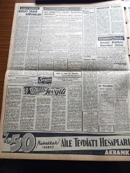 Zafer Gazetesi - 20 Eylül 1957 - Yeni Santrallardan Cereyan Alan Şehirlerimizin Elektrik Fiyatlarında Büyük Ucuzluk Yapılıyor - Birleşmiş Milletler Genel Kurulunda Konuşan John Foster Dulles Türkiye. Tehdide Maruz Bulunuyor Dedi - Afgan Ziraat Nazırı Mir Muhammed Yusuf İzmir'de - Ziraat Vekili Esad Budakoğlu Balıkesir'de - Ankara Demokrat Parti İl Teşkilatında Seçim Hazırlıkları Arttı - İstanbul'da Seçim Kütükleri Bugün Asılıyor - Modern Şekilde İnşa Edilmekte Olan Salı Pazarı Görüntüsü - Dirilen Sevgili Yazan Muazzez Auroba Yazı Dizisi - Kızılay Sağlık Kervanları - 274 Yataklı Hastahane Ve Hemşire Okulu Açılıyor - Profesör Doktor Halit Kamgözen Avrupa'dan Döndü - İstanbul Belediyesi Kontrolleri Arttırdı - Katherin Yazan Hans Habe Yazı Dizisi - Cezayir'de Çok Kanlı Çarpışmalar Oluyor - Avrupa'da Asya Gribi Süratle Genişliyor - Sabah Keyfi Necdet Rüştü Efe - Nezle Virüslerinden Birine Karşı Aşı Bulundu - Merinos Yetiştiriciliğinde Türkiye Almanya işbirliği - Princesse El Losyonu