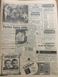 HÜRRİYET GAZETESİ 2 AĞUSTOS 1966 YIL :19 SAYI :6558--Demirel :İktidarın dediği olacaktır ---Senato nihayet toplandı ---Afrika da zenciler bir  beyazı linç etti ---Tahliye edilince tekrar doktorluk yapmaya kalkıştı ---Bir LSD kurbanı daha :kendini 3. kattan atan  genç  öldü ---İETT idaresi 300 otobüs satın alıyor --Dünya Kupasının Ardından İngiltere ---Fenerbahçe Tayfun Sistemi İle Oynayacak ---Galatasaray bugün  yeni sezonu  açıyor ---19 Mayıs Stadındaki Yüzme Havuzu Törenle Açıldı --Issız adada  yaşayan  dört gelinlik kız --Pehlivan ailesi 21 senedir  Marmara da ki Ayasandros Fenerinde  ömür tüketiyor ---2 senatör CHP den istifa etti --Nijerya da  bir albay idareyi ele geçirdi ---36 seneden beri  izin yapmayan memur  emekliye sevk edildi ---