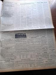 Zafer Gazetesi - 30 Eylül 1959 - Para Fonu Teşkilatı Müdürü Jacobson'un Verdiği Beyanat Türkiye Ekonomisi İstikrarlı Şartlar İçinde Mühim Terakkiler Kaydetmiştir - Eisenhower Dış Yardım Tasarısını Dün İmzaladı - Cumhuriyetçi Köylü Millet Parti'den İstifalar - Başvekil Adnan Menderes Saratoga Uçak Gemisini Ziyaret Etti - Fatin Rüştü Zorlu Los Angeles'de Bir Konferans Verecek - NATO İle Seato Arasındaki Köprü CENTO -  Milli Mülteciler Ve Nüfus Fazlalığı - Büyük Kumar Yazan Thomas Costain Yazı Dizisi - Ragıp Akyavaş - Ankara'da Bugün - Yapı Ve Kredi Bankası - Amerika Berlin'e Dair Bonn'a Teminat Verildi - Eisenhower Kruşçef Görüşmesinin Akisleri - Komünist Çin'e Dair İngiliz Dışişleri Vekili Selwyn Lloyd'un Fikri - Arzın Fezadan Alınan Resmi - Sing Sing'de Baş Gardiyanının Not Defterinden Yazan Johny J. Sheehy Yazı Dizisi - Tevfik İleri'nin Maarif Davasını Açıklayan Konuşma - Akdeniz Olimpiyatı İçin Güreşçiler Kampa Girdi - İstanbul'daki Dönen Orhan Şeref Apak - Galatasaray Karagümrük