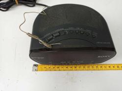 Eskilerden Sony İCF C-211L Saatli Alarmlı Radyo