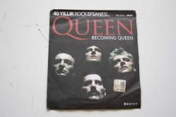 40 YILLIK ROCK EFSANESİ QUEEN BECOMİNG QUEEN BELGESEL DVD BOYUT (ANTIK KOLİ 13