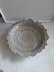 YAŞLI BAKIR TABAK 22 CM ÇAP KIRPIKLI