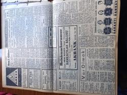 Zafer Gazetesi - 26 Mart 1957 - Gıda Ve İhtiyaç Maddeleri Satış Mağazası Açıldı Reisicumhur Celal Bayar Törende Hazır Bulundu - Alman Milli Müdafaa Vekili J. Strauss İzmir'de - İspanyol Şarkıcısı Ve Sinema Yıldızı Paquita Rico - Kıbrıs'taki Tedhişçiliğine Son Verilebilmesi İçin Makarios'un İleri Sürdüğü Teklifler - İzmir Tepecik'te Göğüs Hastalıkları Hastanesi Açıldı - Batı Almanya Başvekili Adenauer 2 Nisan Günü İstanbul'da - Mümtaz Tarhan - Amerika'nın Bağdat Paktı Askerî Komitesine İltihakı Üzerine Ethem Menderes'in Dün Verdiği Beyanat - Var Olmak Yazan İlhan Tarus Yazı Dizisi - Sabri Alınak - Türkocağının 46. Kuruluş Yıldönümü - Japonya'nın Leslie Caron'u Ne Alemde - Hatay'da Nuh'un Gemisini Canlandıran Mozaik Bulundu - Gima'nın Bakkal Dükkanında Pazarlık Yok Müşteri Kendi İşini Görecek - Tos Yiyen Hakem Sulhi Garan - Cenubi Amerika'da Boğalar Gibi Muhafazadaki Seyirci - Vehbi Emre Güreşte Yeni Kaideleri Açıldı - Havilland Krem - Komili Sabun