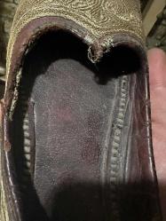 Osmanlı Dönemi Altın Sırma işçilikli iç kısmı Deri Taban kısmı Kösele Gelin Çarığı (Çarık)