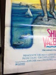 SHIRLEY VALENTINE, ORİJİNAL İNGİLİZCE SİNEMA AFİŞİ - (SHIRLEY VALENTINE) 1989, ÇİZİM FİLM AFİŞİ / POSTERİ - BÜYÜK BOY - ORİJİNAL - 103 X 69 cm EBADINDA - Original Turkish Big Size Movie Poster - Lewis Gilbert, Willy Russell, Pauline Collins, Tom Conti, Julia McKenzie, Alison Steadman, Joanna Lumley, Sylvia Syms, Bernard Hill, George Costigan, Anna Keaveney, Tracie Bennett