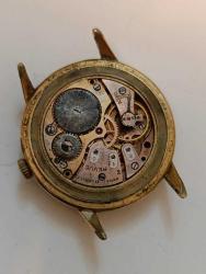 S8----MAKİNASI ÇALIŞAN REVUE KURMALI ERKEK SAATİ