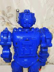 10922-MADE IN CHINA ROBOT OYUNCAK**KUSURSUZDUR**