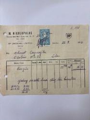 OTOMOBİL BENZİN FATURASI - 22 EYLÜL 1952 - M.NİKOLOPULOS - BP (AEGEAN) LİMİTED - ŞİLE, İSTANBUL - AHMET ÇAYIROĞLU - ISLAK İMZALI, KAŞELİ DAMGA PULU - 13 x 17 cm EBATLI ORİJİNAL FATURA