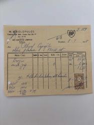 OTOMOBİL BENZİN, MOTOR YAĞI FATURASI - 8 TEMMUZ 1955 - M.NİKOLOPULOS - BP (AEGEAN) LİMİTED - ŞİLE, İSTANBUL - AHMET ÇAYIROĞLU - ISLAK İMZALI, KAŞELİ DAMGA PULU - 13 x 17 cm EBATLI ORİJİNAL FATURA