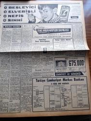 Zafer Gazetesi - 17 Ocak 1958 - Bağdat Paktı İktisadi Komitesi Bugün Toplanıyor - Soma Termik Santrali Aydın ve Nazilli'ye De Elektrik Verilecek - İngiliz Başvekili Mac Millan Kıbrıs Türkiye'ye Çok Yakındır Dedi - Türkiye Büyükelçisi Suat Hayri Ürgüplü'nün Amerikan Yardımına Dair Beyanatı - Tevfik İleri'nin Pederi Hafız Celal İleri Vefat Etti - Kan Verme Haftası Ve Kan Bankası - Misket Yazan Münir Müeyyet Bekman Yazı Dizisi - Radyo Ve Haberler Yazan Hikmet Münir Ebcioğlu - Migren Tedavisi - Mister Foot Yazan Adviye Fenik - İstanbul Yüksek Ekonomi Ve Ticaret Okulunun Kuruluş Yıldönümü - Orta Doğu Teknik Üniversitesi - Piyale Makarnası - Futbol Federasyonu Başkanı Orhan Şeref Apak'ın Beyanatı - Galatasaray Beşiktaş Maçının Hazırlıkları Son Safhada - Kopenhag Ve İzmir Karmaları Bu Akşam Ankara'ya Geliyorlar - Altaylı Oyunculardan İkisi Cezalandırıldı - Şehzade Orhan Tarihi Aşk ve Macera Romanı - Ferdi Amcanın Maceraları - Vefa Dün Emniyeti Zor Mağlup Edebildi - Amerikan Kız Koleji Takımı