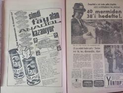 7 Gün Haftalık Aktüalite Sinema Tiyatro Müzik ve Magazin Dergisi - Dünyanın En Acıklı Anası Konuştu - Rose Kennedy ve Eski Gelini Jackie - Kağıttan elektrik pilleri yakında piyasaya çıkıyor - Sihirli Kareler - Erkeklik damarı tuttu askere gitmek istiyor - Taşbebek Erdoğan - Filiz Akın'ın Hamam Böceği Sema Özcan'ın Fika ile Fiko - Bizim Yeşilçam'da da her artistin birer maskotu var - Filiz Akın - Çolpan İlhan - Sadri Alışık - İzzet Günay - Ediz Hun - Fay Köpüklü Deterjan Reklamı - Zonguldak'ın tek kadın polisi Aygüder erkek meslektaşlarına taş çıkarıyor - Meksiko Olimpiyatlarında Serbest Güreş 97 Kiloda Şampiyon olan Ahmet Ayık - Kalpçi Siyami Ersek'in Annesi de Kalp Hastası - Evlilik Nasıl Uzun Ömürlü Olur? - Yalnızlığınızı Yemekle Tedavi Edin - Masalcı Köle - Akıllı Tutsak - Bilen Parmağını Kaldırsın - Üngörmüşler Çizgi Romanı - Bugün de Gülelim - Aile Yarışıyor - 7 Gün'ün büyük oyunu - Bizimkiler ve Fatoş Çizgi Romanı fotoğraf ve haberi - Tam Takım Dergi