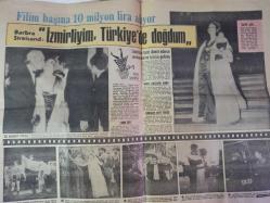 7 Gün Haftalık Aktüalite Sinema Tiyatro Müzik ve Magazin Dergisi - Bir Film Hikayesi ve Bir Röportaj: Komik Kız - Fay Deterjan Reklamı - Zati Sungur bu yıl mesleği bırakıyor - Hokkabazlık Okulu Açacak - Firuzan Sadıkoğlu: ''Yaş için sıkıntıya girmem'' diyor - Zatopek Beyazperdede - Ünlü Fransız Şarkıcısı Aznavour, Prag'da Vaslevska Meydanında - Pe Re Ja Kolonya Reklamı - Komik Kız - Funny Brice - Filmin Hikayesi - Filim başına 10 milyon lira alıyor - Barbra Streisand: ''İzmirliyim, Türkiye'de doğdum'' diyor - 100 Bin Nişanda Eli Var - Kalemkar Ziya Usta - Anadolu Bankası Reklamı - Küçük Ansiklopedi - Tarihte Büyük Yangınlar - Çiti Deterjan Reklamı - Hanımlar, sigara içmeyin! - Sigaranın kadına büyük zararı var - Çocuklar Sizin İçin - Nasrettin Hoca'dan Bir Hikaye - Köpek Lugatı - Üngörmüşler Çizgi Romanı - Bulmaca, Bilmece, Yarışma - Otele kim erken varacak? - Dışarı Nasıl Çıkılacak - Bizimkiler ve Fatoş Çizgi Romanı fotoğraf ve haberi - Tam Takım Dergi