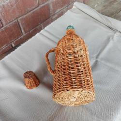 Hasır Örgü Cam Şişe Kulplu ve Kapaklı