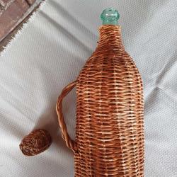 Hasır Örgü Cam Şişe Kulplu ve Kapaklı