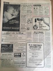 HÜRRİYET GAZETESİ 6 OCAK 1967 YIL :19 SAYI :6715---Kızıl Muhafızlar ,karşı gelenleri insafsızca öldürülüyor ---Kızıl Çin de sene kalan Türk öğrenci yurda döndü ---Veraset ve doğum işleri kolaylaşıyor Nikah memurları kaldırılacak ---Makarios gün geçtikçe silah ve askerini artırıyor ---Turizm acenteleri Çiğli ye yabancı yolcu uçaklarının inmesini istediler ---Kocasına kızıp  adliye koridorunda  soyundu ---Banguoğlu  Kurultay Seçimleri Hileli Yapıldı Dedi ---Çukurova nın  Kurtuluşu Dün Törenle Kutlandı --İran Şahı ile eşi Adana ya  dostluk ziyareti yapıldı ---Liselerde  görgü ve sosyal eğitime de önem verilecek ---Galatasaray 'ın  hedefi haftayı  4 puanla kapatmak ---Namık Seyhan Hayatını Hamallıkla Kazanıyor --Antrenör Basri :Vefa 2. lige düşmeyecek ---Lemiç e  para cezası verilecek ----Kızıl Çin de liderlerin  karıları kapışıyorlar ---Jilet fabrikasında ki  bir usta sakalımı  kesmem diyor ---New York ta kar küreyenler saatte 22 lira kazanıyorlar ----