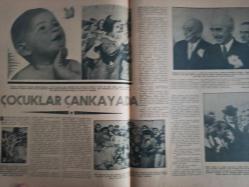 7 Gün Haftalık Aktüalite Sinema Tiyatro Müzik ve Magazin Dergisi - 12 Mayıs 1941 - Yıl:9 - Sayı:427 - Dünyada Olanlar - Çocuklar Çankaya'da - Yedigünde Bir Yeni İdeal - Düşünceler - Eski Harplerde Nüfus Kaybı - Şükrü Kaya - Havacılığın En Meraklı Tarafları - Huduttan Nergiz'e Mektup - Fikir ve Sanat - Gazete ve Edebiyat - Sadri Ertem - Nasrettin Hoca - Büyük Keşifler - Havagazı Nasıl Bulundu - Topu Kim İcat Etti - Ev Doktoru Diyor Ki - Ellerin Ehemmiyeti - Nuri Ergene - Minimini asker - Çocuklar Çankaya'da - Ölüm Yolunu Nasıl Kısaltıyoruz - Meraklı Notlar - Asma Bahçe Kuran Karıncalar - Edebiyatçılarımızı Tanıyalım - Cahit Uçuk - Behçet Yazar - Kitaplar Arasında - Garip - Arabacının Aşkı - Yusuf Ziya Atılgan - Kendinizi İmtihan Ediniz - Asude Bir İstirahat Köşesi - Büyük Memleket Romanı - Toprağa Dönüş - Ahmet Naim - Güzel Şiirler - Yedigün'ün Cevapları - Tungsram Ampul Reklamı - Arlon Saat Reklamı fotoğraf ve haberi - Tam Takım Dergi