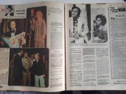 TV'de 7 Gün Haftalık Aktüalite Sinema Tiyatro Müzik ve Magazin Dergisi - 16 Haziran 1975 - Sayı:19 - Şenay'la Altın Orfe'de bir hafta - Ayla Algan ile Halit Kıvanç Anlatıyor: ve karşınızda Arsen Lüpen - Mazi Kalbimde Yaradır - Hikmet Feridun Es - İlhan İrem Yoksa Aşık Mı? - Türkan Şoray - Rüçhan Adlı - Ali Rıza Binboğa - Semiha Yankı - Muazzez Abacı - Hadiye Nugay'ın evliliği dört ay sürdü - Gülgün Ural - Hasan Eğitim - Zafer Cilasun - Muhsin Çelebi - Kevser Tanrıkut - Patricia Carli - Altın Orfe'de Şenay'la bir hafta - Fatma Girik - Tugay Toksöz - Hakan Balamir - Tahsin Öztin - Nilüfer Alman TV'sinde gönülleri fethetti - Almanya'daki Mutlu Günler - Tülay - Alpay - Bu da yapılmayan marmaris festivalinin hikayesi - Sezai Solelli - Radyo ve televizyon - İşte Mine Özdöl'ün iki dünyası - Mikrofonda 9 yıl - Avni Anıl'da TV'den Ayrıldı fotoğraf ve haberi - Posterli Tam Takım Dergi