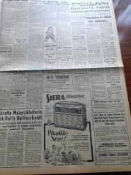 Milliyet Gazetesi - 6 Haziran 1962 - Adalet Partisi İdare Kurulu İstifa Etti - Necmi Ökten Adalet Parti'sinden İstifa Etti - Beşer 1 Yıla Mahkum - CHP Meclis Grubu İsmet İnönü'ye Yetki Verdi - Tanınmış Sinema Yıldızı Van Heflin İstanbul'da - Sadece Hesap Makinesi Çalan Bir Hırsız Yakalandı - Cemal Gürsel Bugün İsmet İnönü'den Başkasına Başbakanlık Tevdi Edilemez Dedi - Ayasofya Müzesinin Minaresinde Yangın Çıktı - Çetin Altan Köşe Yazısı -  Araba Vapuru Kuyruğu Dün Yıldız'a Kadar Uzadı - Gelin Taşı Yazan Yaman Koray Yazı Dizisi - Kızıl Kadırga Yazan Abdullah Ziya Kozanoğlu Yazı Dizisi - Cici Can Çizen Bedri - Tombik Çizen Trog - 27 Mayıs'ın Gerisindeki 5 Yılın Hikâyesi Hazırlayanlar Ömer Sami Coşar Abdi İpekçi -  Fellini'nin Yaptığı Bir Filmle İtalyan Sosyetesinin İpliği Pazara Çıktı - Grundig Radyo - Lambretta Motorsikletlerin Büyük Rally Kafilesi Geldi - Fenerbahçe İle İddialı Maç Yapacağız - Karagümrük Tarık Kutver'i 50 Bin Liraya Galatasaray'a Verecek - Galatasaray Beşiktaş
