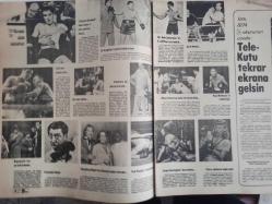 TV'de 7 Gün Haftalık Aktüalite Sinema Tiyatro Müzik ve Magazin Dergisi - 8 Mart 1976 - Sayı:11 - Ajda Pekkan - Fecri Ebcioğlu - Erkan Yolaç - Cemil Can Bıçakçı - Ateş Böcekleri - Halit akçatepe - İlhan Daner - Ekran Başı - Hikmet Feridun Es - Bülent Denli - Sinemanın Aktör böksörleri - Süleyman Turan - Jean Paul Belmondo - Harold lloyd - Kartal Tibet - Paul Newman - Alfred Hitchcock - Ernest Hemingway - Sezai Solelli - Taner Şener - Küçük Hanımefendi 1976 - Belgin Doruk - Küçük Aydın - Uğur Akdora - Yahya Demirel - Ayten alpman - İzzet Günay - Mete İnselel - Grace Kelly - Türkan Şoray - İzzet Günay - Efkan Efekan - Türkan Şoray Posteri - Safiye Filiz - Bülent Denli - Fecri Ebcioğlu - Tahsin Öztin - Enrico Macias - Demis Roussos - Serpil Barlas sonunda şeytanın bacağını kırdı - Selçuk Alagöz'ü askere böyle uğurladık - İskender Doğan - Cem KAraca - Melike Demirağ - Seçil Heper - Alpay - Hikmet Feridun Es - Harika Değirmenci - Turhan Erdemgil - Barry Fitzgerald - Posterli Tam Takım Dergi