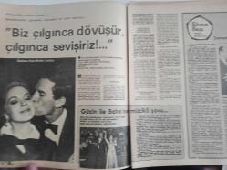 TV'de 7 Gün Haftalık Aktüalite Sinema Tiyatro Müzik ve Magazin Dergisi - 15 Mart 1976 - Sayı:12 Hoşgeldin Petroçelli - Tuna Huş Nişanlandı - Televizyondaki Politika ve Politikacılara Dair - Şair Yasemin'den mısralar - Barbara Bain - Martin Landau - Hikmet Feridun Es - Damadı iyi tanırım - Barış Manço'dan bir mektup var - İlk hava raporu ilk trafik konuşması ilk boks maçı - Nilgün Atılgan - Nilgün Bayram - Mustafa Yolaşan - Cemile Kutgün - Emin Şaylan - Nisa Serezli - Barış Manço - Ajda Pekkan - Nevra Serezli - Marlene Dietrich - Muazzez Abacı Posteri - Kaynanalar'la bundan 2 yıl önce tanışmıştık - Levent Kırca'ya söz kestiler - Enis Fosforoğlu - Gençlik Kulübü - Tamer Durukan'a ne sormak istiyorsunuz? - Emin Şaylan - Aytaç Yörükaslan - Hikmet Feridun Es - Roger Moore - Siz Hiç Tramvay sattılar mı ? - Hasan Mutlucan - Serbülent Yasun - Söz Tülay'ın - Teen Club Reklamı fotoğraf ve haberi - Posterli Tam Takım Dergi