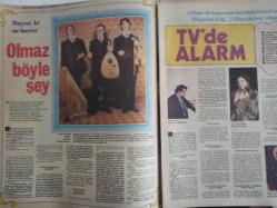 TV'de 7 Gün Haftalık Aktüalite Sinema Tiyatro Müzik ve Magazin Dergisi - 15 Mart 1976 - Sayı:12 Hoşgeldin Petroçelli - Tuna Huş Nişanlandı - Televizyondaki Politika ve Politikacılara Dair - Şair Yasemin'den mısralar - Barbara Bain - Martin Landau - Hikmet Feridun Es - Damadı iyi tanırım - Barış Manço'dan bir mektup var - İlk hava raporu ilk trafik konuşması ilk boks maçı - Nilgün Atılgan - Nilgün Bayram - Mustafa Yolaşan - Cemile Kutgün - Emin Şaylan - Nisa Serezli - Barış Manço - Ajda Pekkan - Nevra Serezli - Marlene Dietrich - Muazzez Abacı Posteri - Kaynanalar'la bundan 2 yıl önce tanışmıştık - Levent Kırca'ya söz kestiler - Enis Fosforoğlu - Gençlik Kulübü - Tamer Durukan'a ne sormak istiyorsunuz? - Emin Şaylan - Aytaç Yörükaslan - Hikmet Feridun Es - Roger Moore - Siz Hiç Tramvay sattılar mı ? - Hasan Mutlucan - Serbülent Yasun - Söz Tülay'ın - Teen Club Reklamı fotoğraf ve haberi - Posterli Tam Takım Dergi