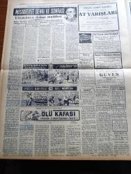 Halkçı Gazetesi - 14 Kasım 1954 - Hüseyin Cahit Yalçın Köşe Yazısı - Cumhuriyet Halk Partisi Meclisi Tebliği - 2 Mayıs Seçimlerinden Sonra İktidarın Aldığı Tedbirler Endişeleri Arttırmıştır - Ankara Palas Salonunda Defile - Sovyetlerin Yeni Bir Teklifi 23 Avrupa Devleti Toplantıya Çağrıldı - Yedeksubay Takımı Hava Gücünü Yendi - Hacettepe Güneşspor Maçı - Galatasaray Ve Beşiktaş Galip Geldi - Ahmet Emin Yalman Ecnebi Bilirkişilerle Konuşmuş - Güzel Regina Dedektif Cardoc'un Maceraları - Atatürk Üniversitesi Yazan Mustafa Nuri Okçuoğlu - Elli İki Kişi Kuduz Eti Yemiş - Fransız Başbakanı Mendes France Amerika'ya Gitti - Hububat Nakli İçin Vagon Yok - Ankara Valisi Kemal Aygün Mısır Başbakanı Abdülnasır İle Görüştü - Hüseyin Cahit Yalçın'ın 50 Yıllık Siyasi Hatıraları Meşrutiyet Devri Ve Sonrası Yazı Dizisi - Ölü Kafası Yazan Ketlin Veyd Yazı Dizisi - Binbir Sırrı Olan Adam Eski Polis Müfettişi Thorp'un Hatıraları Yazan Arthur Thorp Yazı Dizisi - Bugünkü At Yarışları - Arı Unları - Akbank