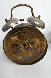 ANTİKA KURMALI ALMAN PETER MARKA MASA SAATİ FAAL ÇALIŞIR DURUMDA