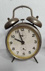 ANTİKA KURMALI ALMAN PETER MARKA MASA SAATİ FAAL ÇALIŞIR DURUMDA