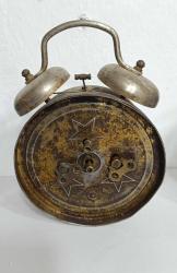 ANTİKA KURMALI ALMAN PETER MARKA MASA SAATİ FAAL ÇALIŞIR DURUMDA