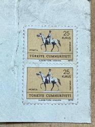 1972 Zarftan kesilme TC 25 kuruş 2 adet posta pulu