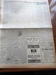 Ulus Gazetesi - 30 Ocak 1959 - CHP Genel Sekreteri Kasım Gülek İstanbul'daki Basın Toplantısında Dedi Ki Kaçırılan Paralar İçinde Bulunduğumuz Sıkıntıyı Gidermeye Yeter - Tarım Bakanı Nedim Ökmen'in Sosyal Yardımı - Dicle'de Bazı Memurların Evlerine Gece Ateş Edildi -  90 Kuruşa Satılan Bir Paket Bafra Sigarasını Maliyeti 26 Kuruş - Yeni Harman Sigarası - Yenice Sigarası - Yakup Kadri Karaosmanoğlu Köşe Yazısı - Galatasaray İle İzmirspor Berabere Kaldı - Japonya'nın En Meşhur Caz Şarkıcısı Peggy Hayama Türkiye'ye Gelecek - Küba'da İhtilal Mahkemesi Batistacılar Hakkında Yeni Hükümler Vermektedir - Türkiye İran Kültür Anlaşması Yapıldı - Kuklalar Yazan Oktay Verel Yazı Dizisi - Gandhi'nin Öldürülmesi - Ankara Hiltondan Geliyorum Allah Kurtarsın Yazan Nihad Subaşı Yazı Dizisi - Fidel Castro'nun Kübası - Dikbaş Eğikbaş Karabaş Çizen Eflatun Nuri - Memetle Memet Yazan Ve Çizen Tonguç Yaşar - Oktay Rifat Güzel Şiiri - Ankara'da Sinemalar Ve Tiyatrolar Programı - Sevim Çağlayan Göl Gazinosu