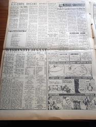 Ulus Gazetesi - 30 Ocak 1959 - CHP Genel Sekreteri Kasım Gülek İstanbul'daki Basın Toplantısında Dedi Ki Kaçırılan Paralar İçinde Bulunduğumuz Sıkıntıyı Gidermeye Yeter - Tarım Bakanı Nedim Ökmen'in Sosyal Yardımı - Dicle'de Bazı Memurların Evlerine Gece Ateş Edildi -  90 Kuruşa Satılan Bir Paket Bafra Sigarasını Maliyeti 26 Kuruş - Yeni Harman Sigarası - Yenice Sigarası - Yakup Kadri Karaosmanoğlu Köşe Yazısı - Galatasaray İle İzmirspor Berabere Kaldı - Japonya'nın En Meşhur Caz Şarkıcısı Peggy Hayama Türkiye'ye Gelecek - Küba'da İhtilal Mahkemesi Batistacılar Hakkında Yeni Hükümler Vermektedir - Türkiye İran Kültür Anlaşması Yapıldı - Kuklalar Yazan Oktay Verel Yazı Dizisi - Gandhi'nin Öldürülmesi - Ankara Hiltondan Geliyorum Allah Kurtarsın Yazan Nihad Subaşı Yazı Dizisi - Fidel Castro'nun Kübası - Dikbaş Eğikbaş Karabaş Çizen Eflatun Nuri - Memetle Memet Yazan Ve Çizen Tonguç Yaşar - Oktay Rifat Güzel Şiiri - Ankara'da Sinemalar Ve Tiyatrolar Programı - Sevim Çağlayan Göl Gazinosu
