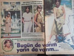 TV'de 7 Gün Haftalık Aktüalite Sinema Tiyatro Müzik ve Magazin Dergisi - 18 Ağustos 1980 - Sayı:34 - Dallas - Ajda Pekkan - Filiz Akın - Larry Hagman - Dallas nasıl doğdu? - Bülent Ersoy - Mine Koşan - Bülent Ersoy - Müjde Ar - Bedia Akartürk - İbrahim Tatlıses - Hikmet Feridun Es - Nükhet Duru Show - Kısmet Açan Müzikal - Orhan ŞEner - Atilla Yelken - Sezen Cumhur Önal - Bir reklam filminin fotodramı - Atilla Atasoy Aramızda - Banu patlamaya hazır bir bomba gibi - Taner Şener - Suna Şener - Ayten Gökçer Posteri - Nuri Sesigüzel - Vedat Çetinkaya - Peride Celal - Tanju Okan'la birlikte - Sezen Aksu - Amanda Lear - Mehmet Ali Erbil - Böyle Garip'e can kurban - Ahmet Avcı - Müşerref Tezcan - Nükhet Duru - Halit Akçatepe - Necla Nazır Altın Gibi Bir Kalbi Var - İlyas Salman - Kemal Sunal - Filiz Akın'ın yeni hayatı - TEK Deterjan Reklamı fotoğraf ve haberi - Posterli Tam Takım Dergi