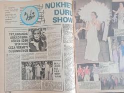 TV'de 7 Gün Haftalık Aktüalite Sinema Tiyatro Müzik ve Magazin Dergisi - 18 Ağustos 1980 - Sayı:34 - Dallas - Ajda Pekkan - Filiz Akın - Larry Hagman - Dallas nasıl doğdu? - Bülent Ersoy - Mine Koşan - Bülent Ersoy - Müjde Ar - Bedia Akartürk - İbrahim Tatlıses - Hikmet Feridun Es - Nükhet Duru Show - Kısmet Açan Müzikal - Orhan ŞEner - Atilla Yelken - Sezen Cumhur Önal - Bir reklam filminin fotodramı - Atilla Atasoy Aramızda - Banu patlamaya hazır bir bomba gibi - Taner Şener - Suna Şener - Ayten Gökçer Posteri - Nuri Sesigüzel - Vedat Çetinkaya - Peride Celal - Tanju Okan'la birlikte - Sezen Aksu - Amanda Lear - Mehmet Ali Erbil - Böyle Garip'e can kurban - Ahmet Avcı - Müşerref Tezcan - Nükhet Duru - Halit Akçatepe - Necla Nazır Altın Gibi Bir Kalbi Var - İlyas Salman - Kemal Sunal - Filiz Akın'ın yeni hayatı - TEK Deterjan Reklamı fotoğraf ve haberi - Posterli Tam Takım Dergi